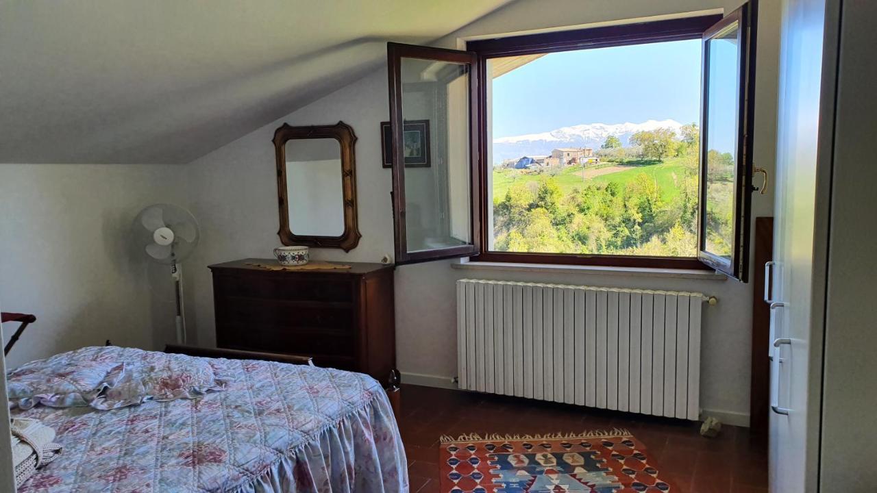 Casa Ciuffina Bed and Breakfast Civitella Casanova Exteriör bild
